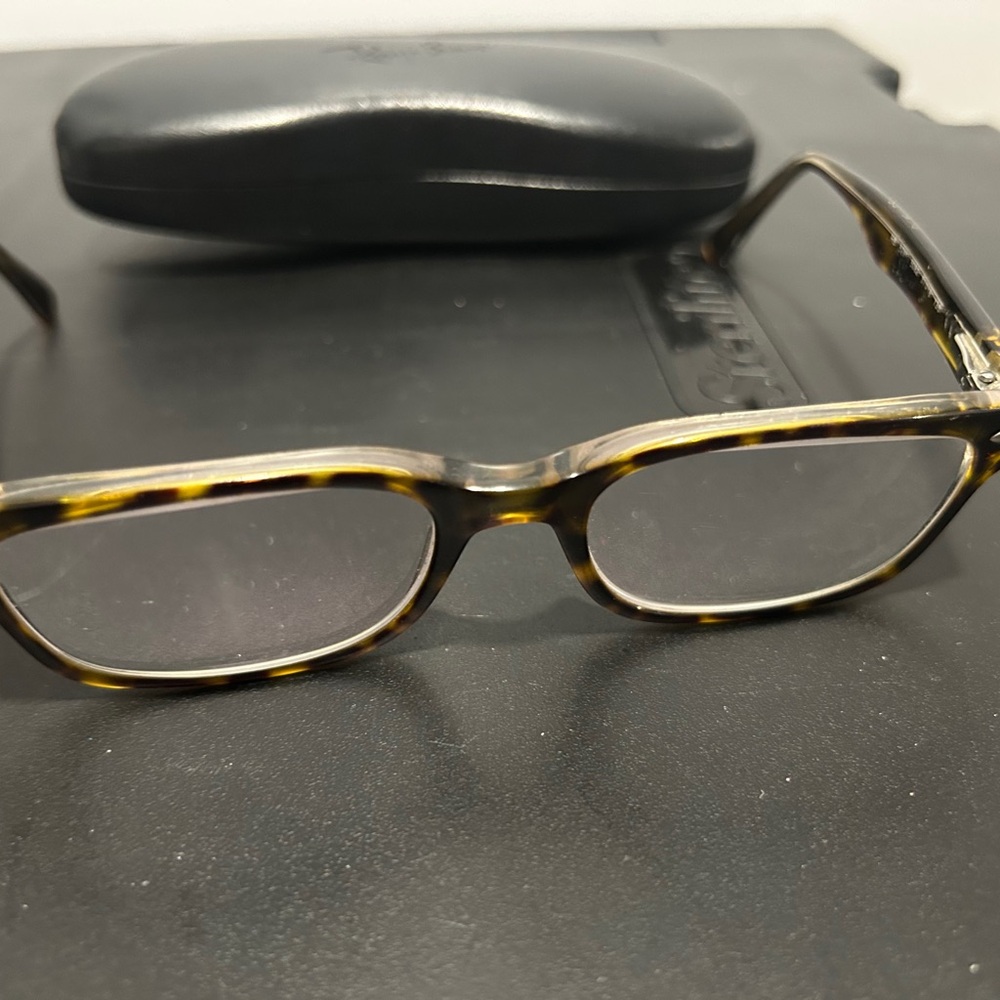Ray-Ban Tortoise Shell Glasses - Picture 11 of 12